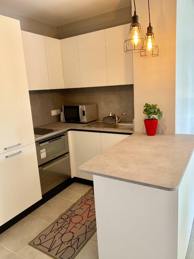 Juan Les Pins Center,1 Bedroom Apart, Pool Antibes