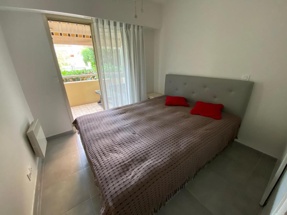 Juan Les Pins Center,1 Bedroom Apart, Pool Antibes